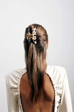 Machete Claws & Clips Grande Heirloom Claw In Bright Pink