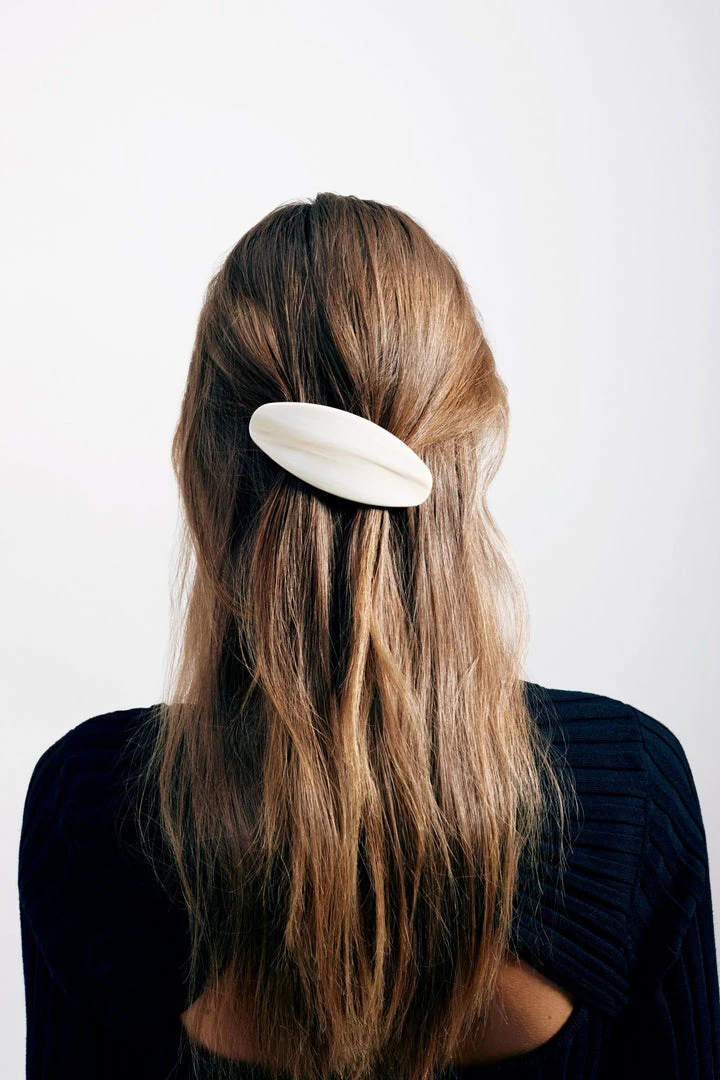 Machete Jumbo Oval Clip In Black & Ivory Summer SALE 6 Machete Jumbo Oval Clip In Black & Ivory Summer SALE