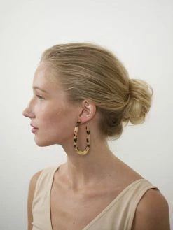 Machete Margot Hoops In Oceania