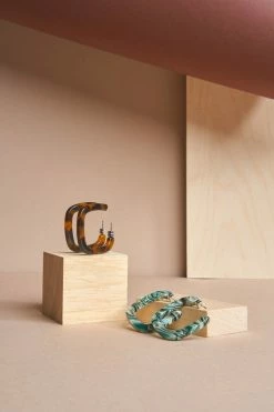 Machete THE SPOTLIGHT Midi Square Hoops In Stromanthe