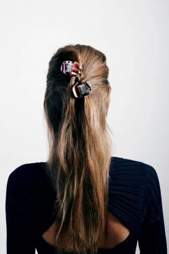 Machete Mini Claw In Bright Pink