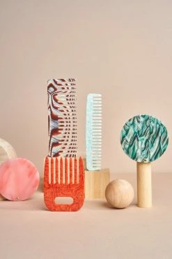 Machete No. 3 Comb In Minted Porcelain