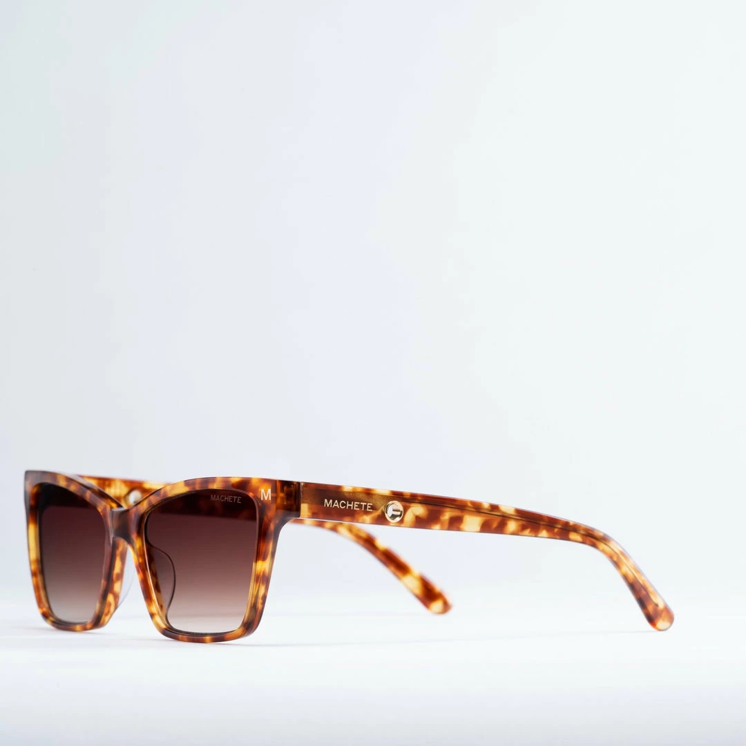 Machete Sally Sunglasses In Mod Tortoise 4 Machete Sally Sunglasses In Mod Tortoise